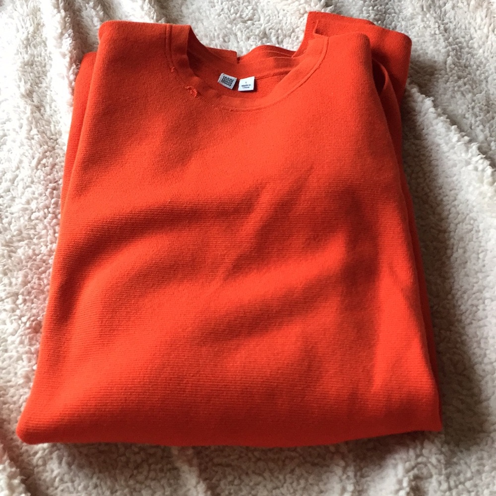 orange/red boxy fit minimalist style top